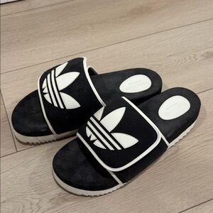 Gucci Black and White Sandals